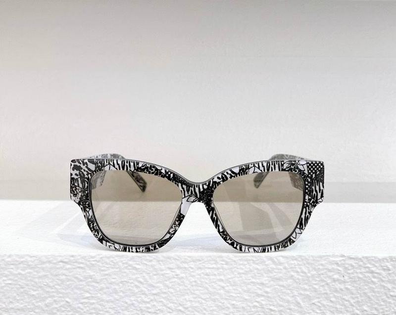 D&G Sunglasses 100